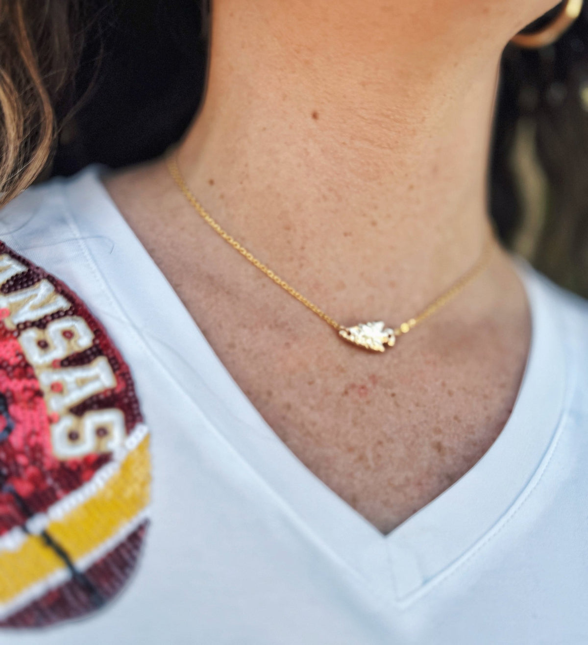 Horizontal Arrowhead (Hammered) Dainty Necklace - Amelia's Boutique