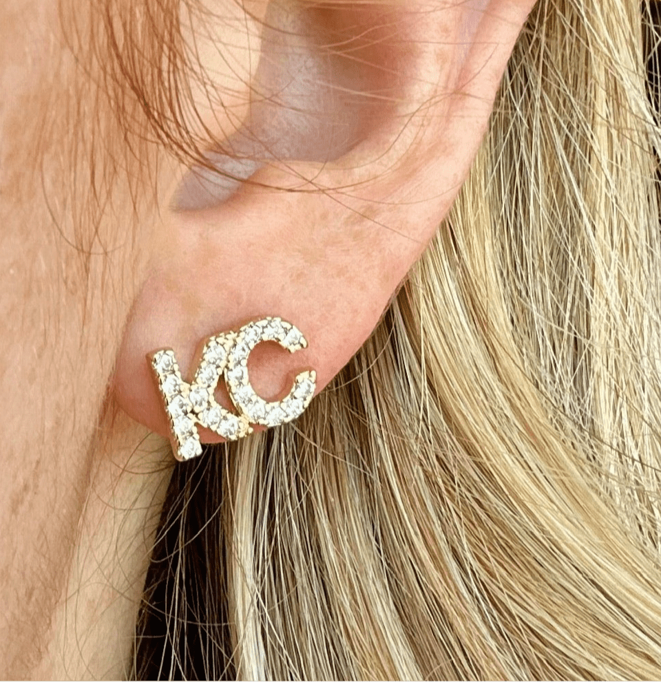 KC Pave Stud Earrings - Amelia's Boutique