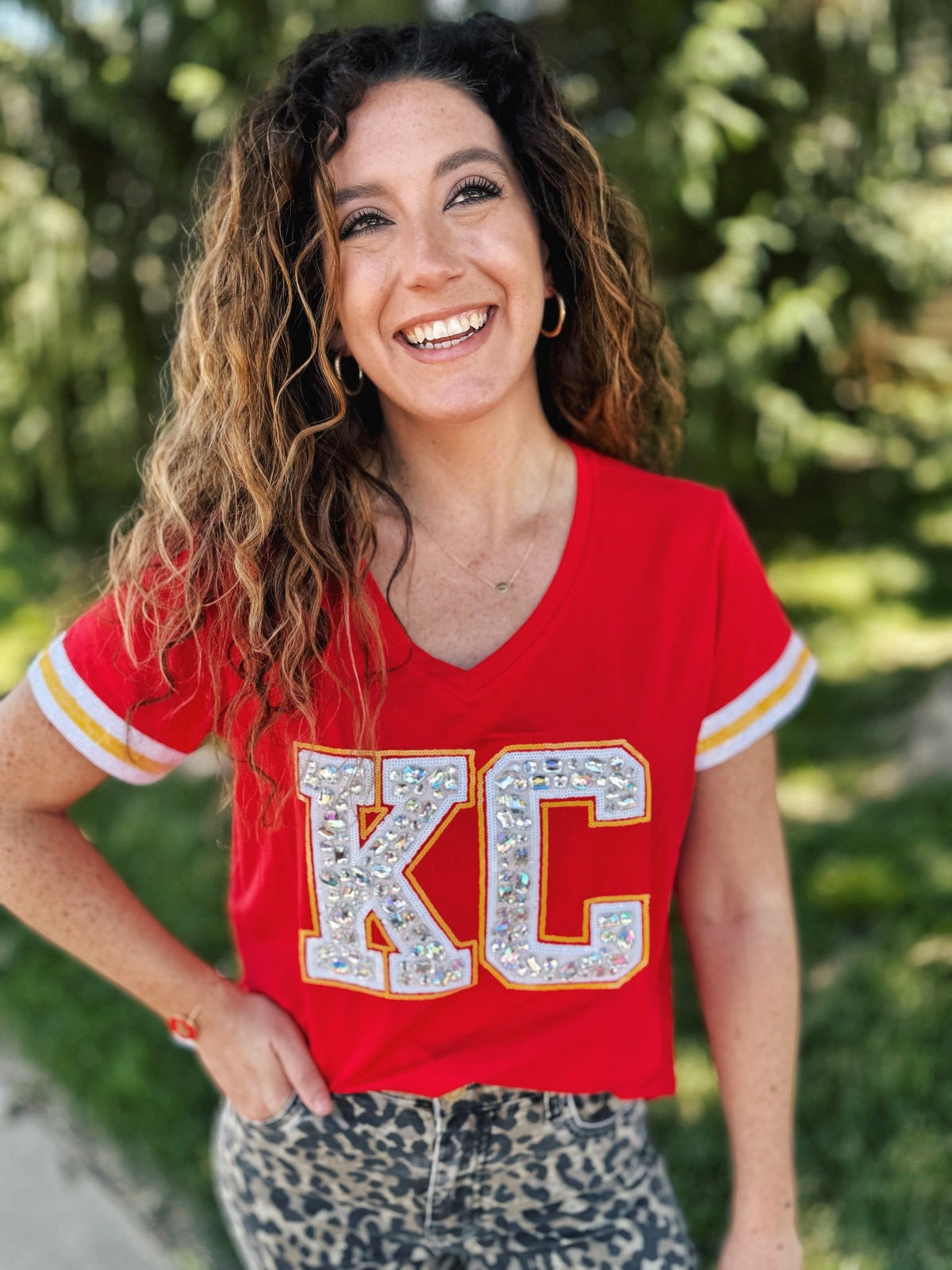 GEM KC V Neck Tee - Queen of Sparkles x Amelia's Collab - Amelia's Boutique