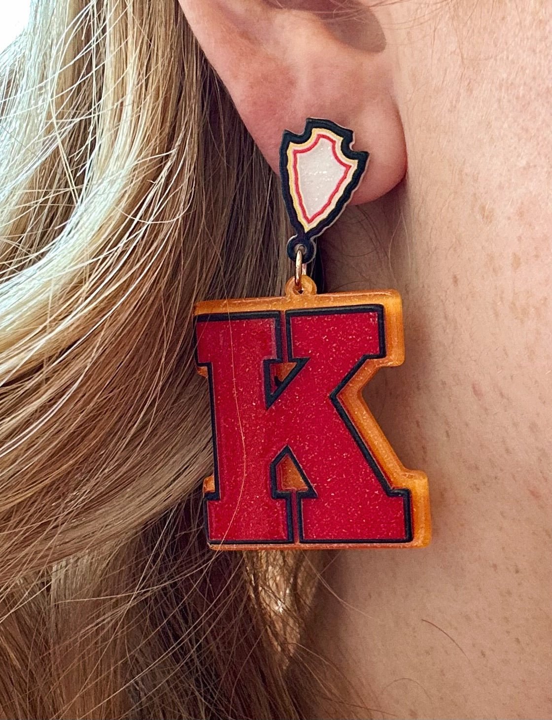 KC Acrylic Dangle Earrings - Amelia's Boutique