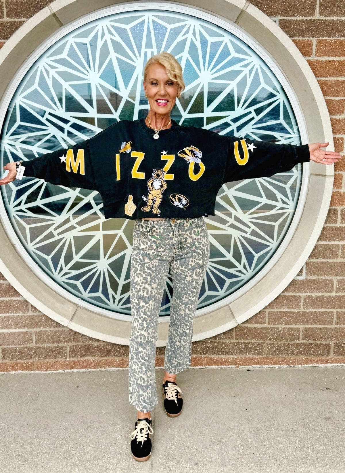 Licensed Mizzou Crop Sweatshirt - Amelia's Boutique